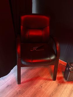Black Leather Office / Guest Chair – Comfortable & Sturdy