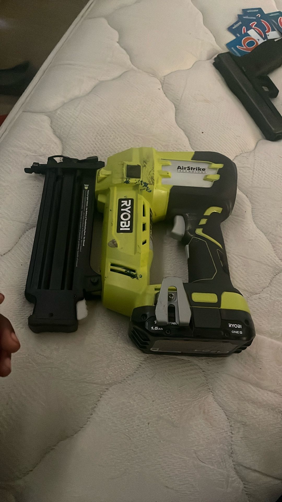 ONE+ HP 18V 18-Gauge Brushless Cordless AirStrike Brad Nailer