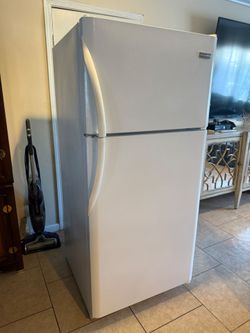 Refrigerator in good conditions