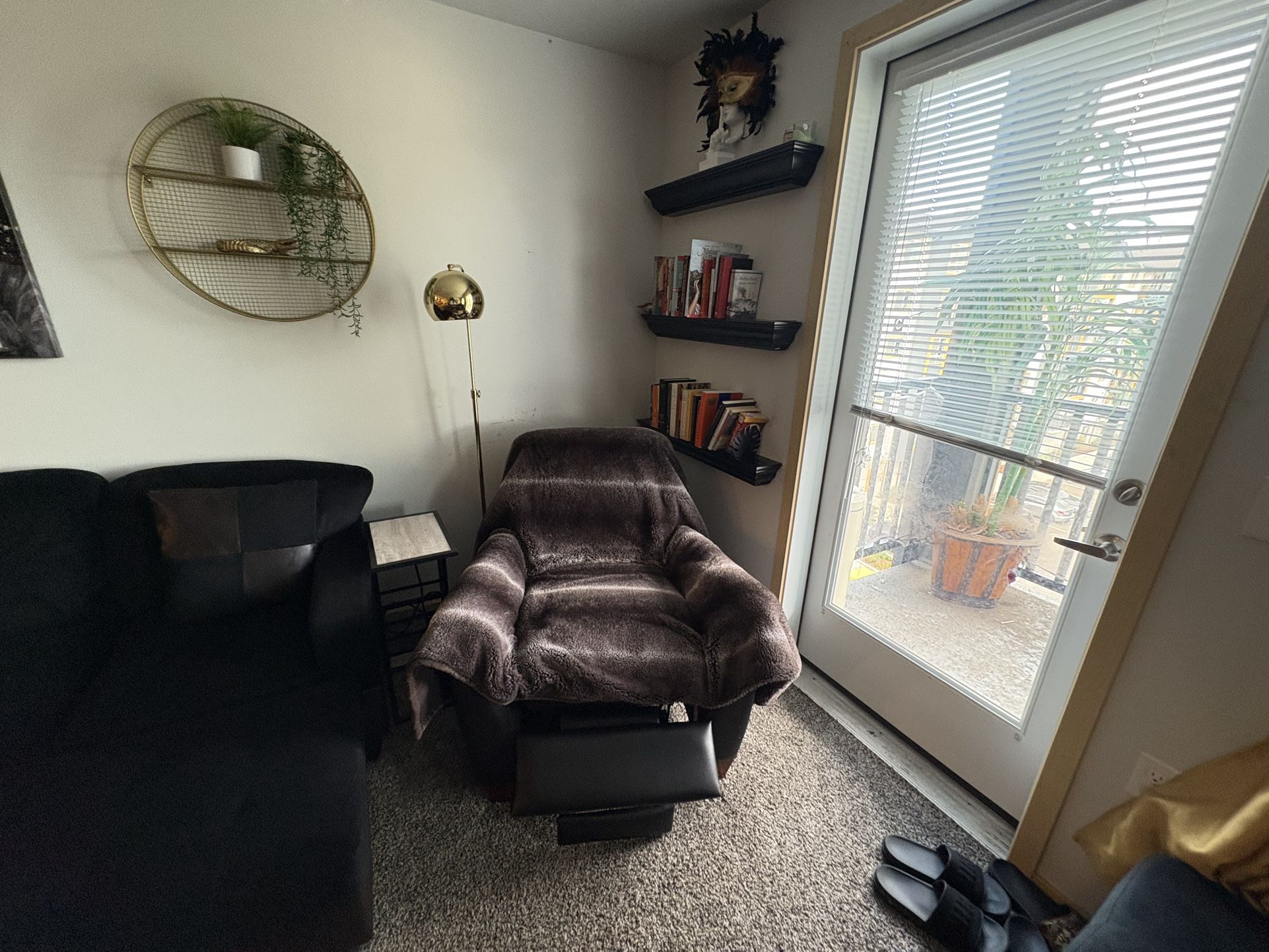 LIVING ROOM SET β ITEMS PRICED SEPARATELY