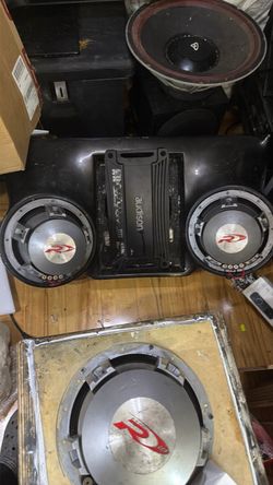2 Alpine 10” Type R High End,Audison SR 1Dk and Custom fiberglass box read description