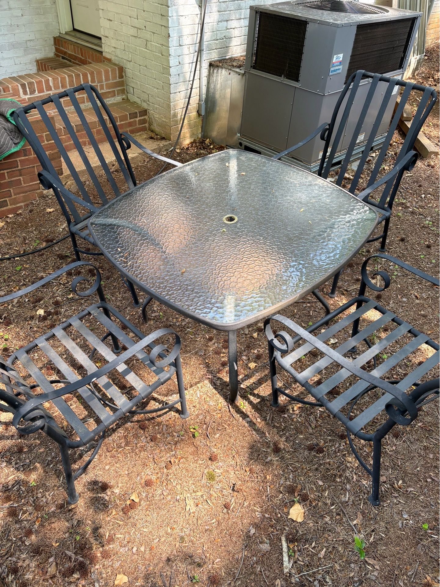 Outdoor Patio Table & 4 Chairs Set – Metal Frame Glass Top