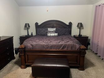 Full King Bedroom set