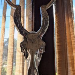 20th Century Arthur Court Kudu Antelope Skull Sculpture on Pyramid Base stands at 39 in tall