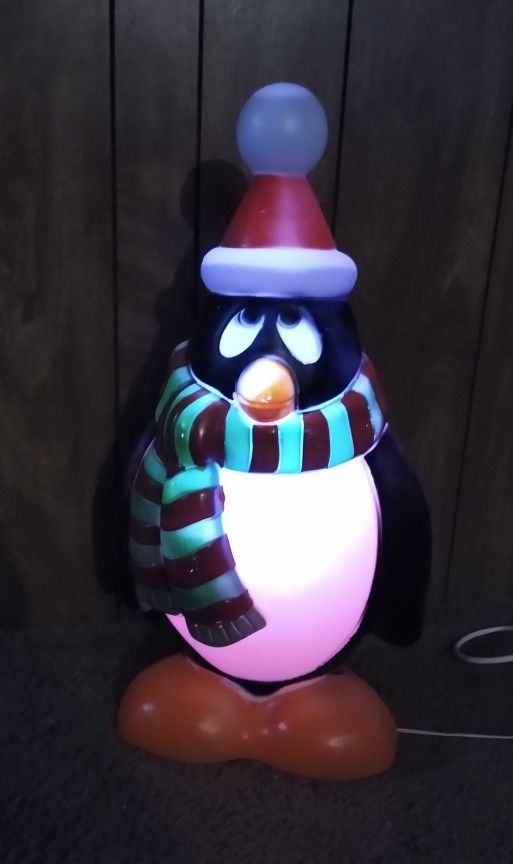 Adorable Chilly Willy Blow Mold Lighter Christmas Decoration