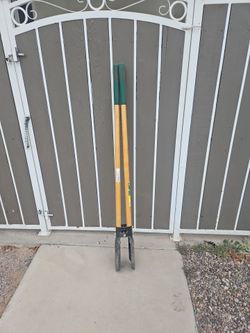 Post hole digger