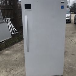 Free Delivery- Kenmore Frost Free 18 Cu.ft Freezer