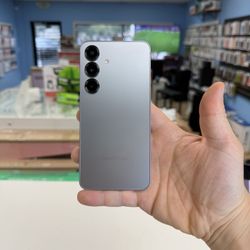 Samsung S25 Silver 256GB Unlocked / Finance available