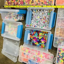 Huge Lot Of Kandi Rave Beads - Music Festival Bracelets / Art & Crafts