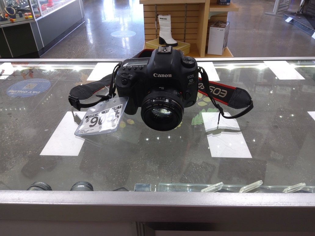 Canon Eos 5D Mark IV
