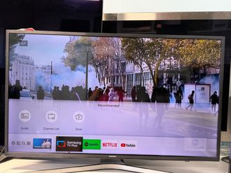 Samsung TV 40” UN40MU6290F Smart TV 2017 year