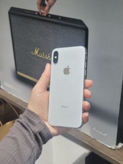 iPhone X 5.8" (Unlocked) 256GB Heavy Used Silver