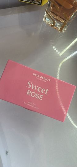 Sweet rose blush trio ✨💋