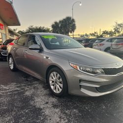 2018 Kia Optima $995 DOWN 