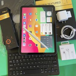 256gb Apple IPad 10th Generation (10.9” Liquid Retina / 2022 model) with pen, keyboard, case & Accessories (warranty 2026) 