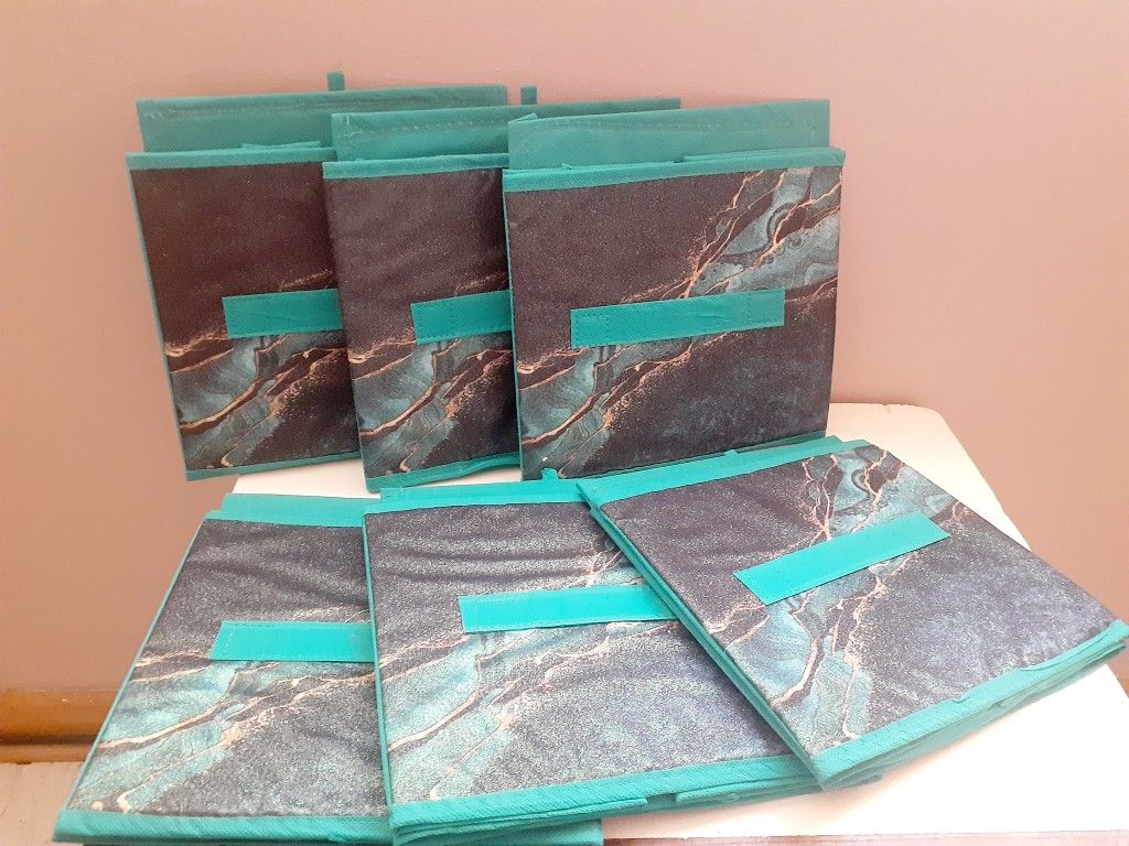 6 Storage Cubes