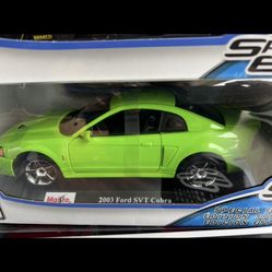 Mustang 2003 Toy Car Green 1/18 