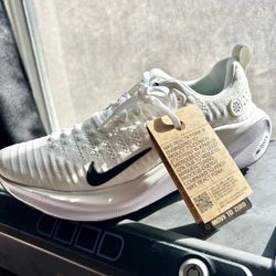 New* Nike Reactx 9.5men 