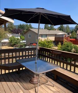 Outdoor Table with umbrella