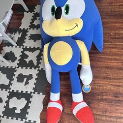 GIANT SONIC plush - New With Tags