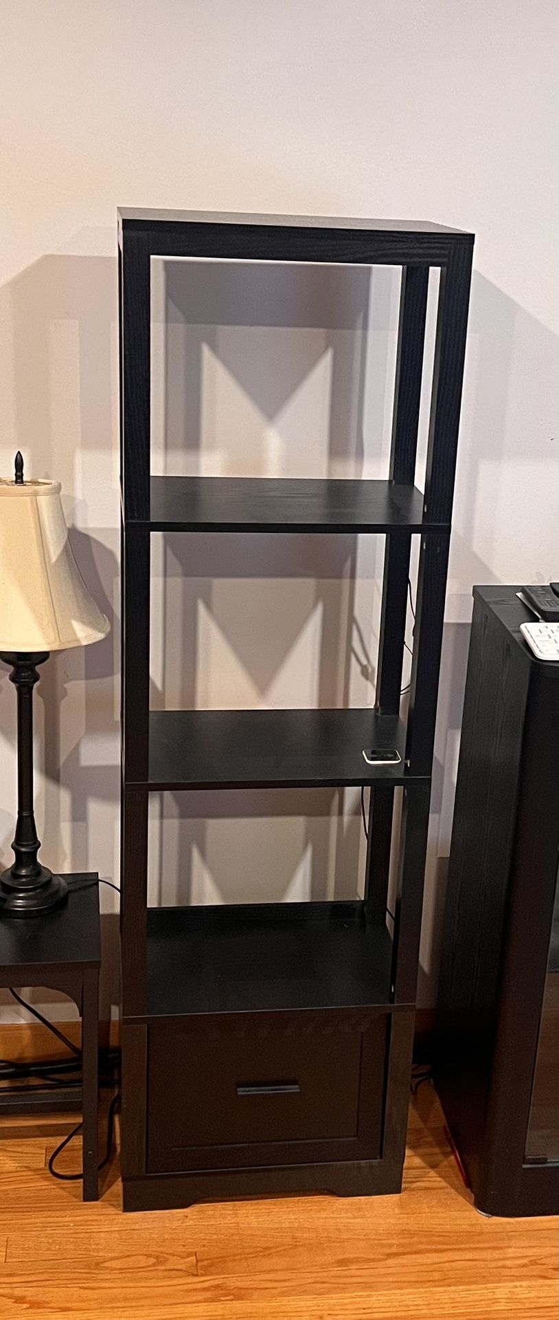 3-shelf Open Display case with Adjustable lighting