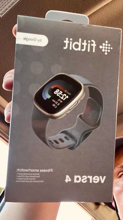 Fitbit Versa 4 Fitness Smartwatch