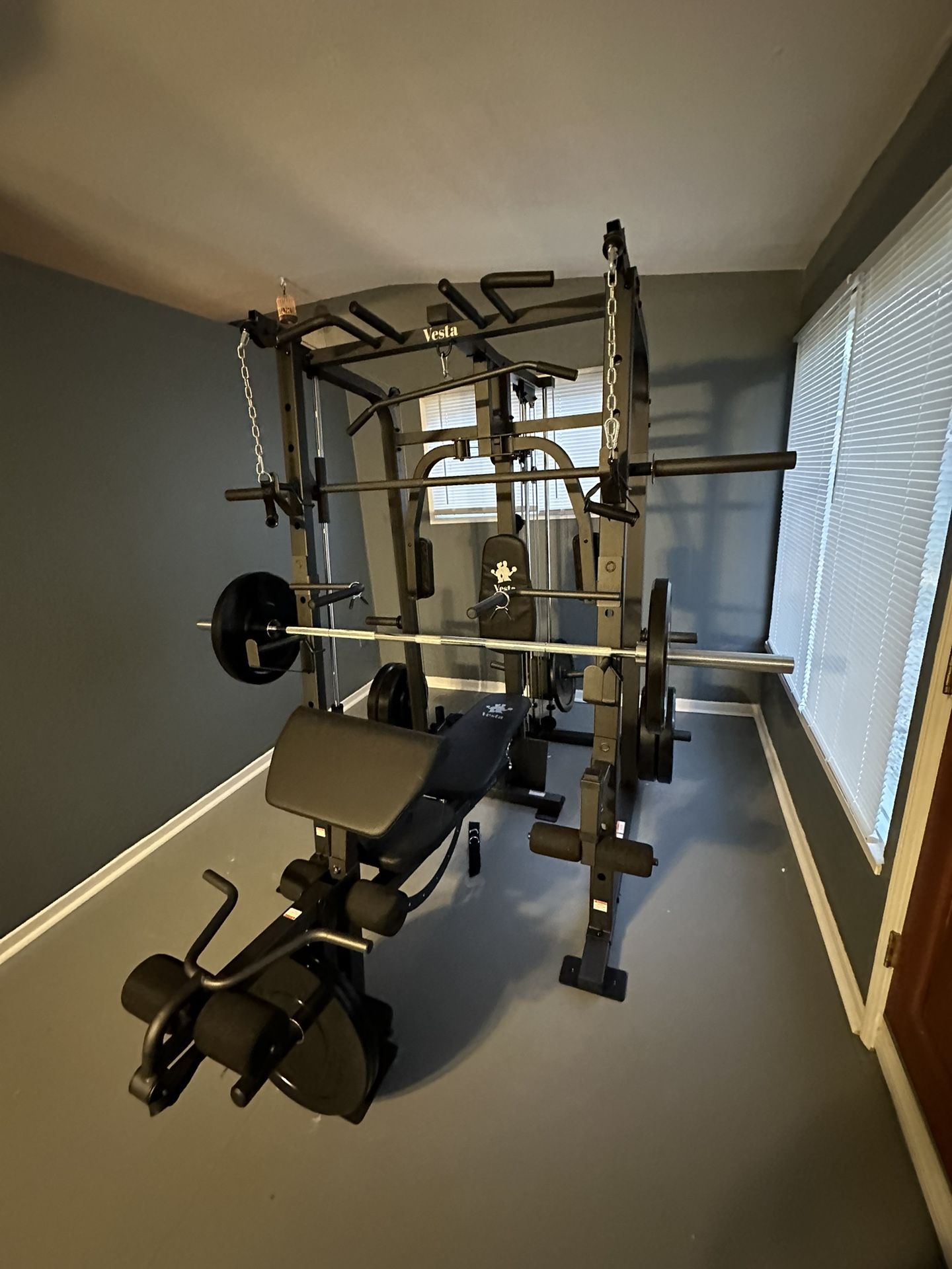 Vesta Fitness Smith Machine 1001 w/Bench Attachment | 230lb Bumpers Olympic Weights | 7ft Olympic Bar | Gym Equipment | FREE DELIVERY/INSTALLđźšš