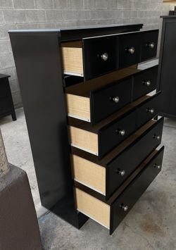 Tall Black Dresser for Sale in Phoenix, AZ - OfferUp