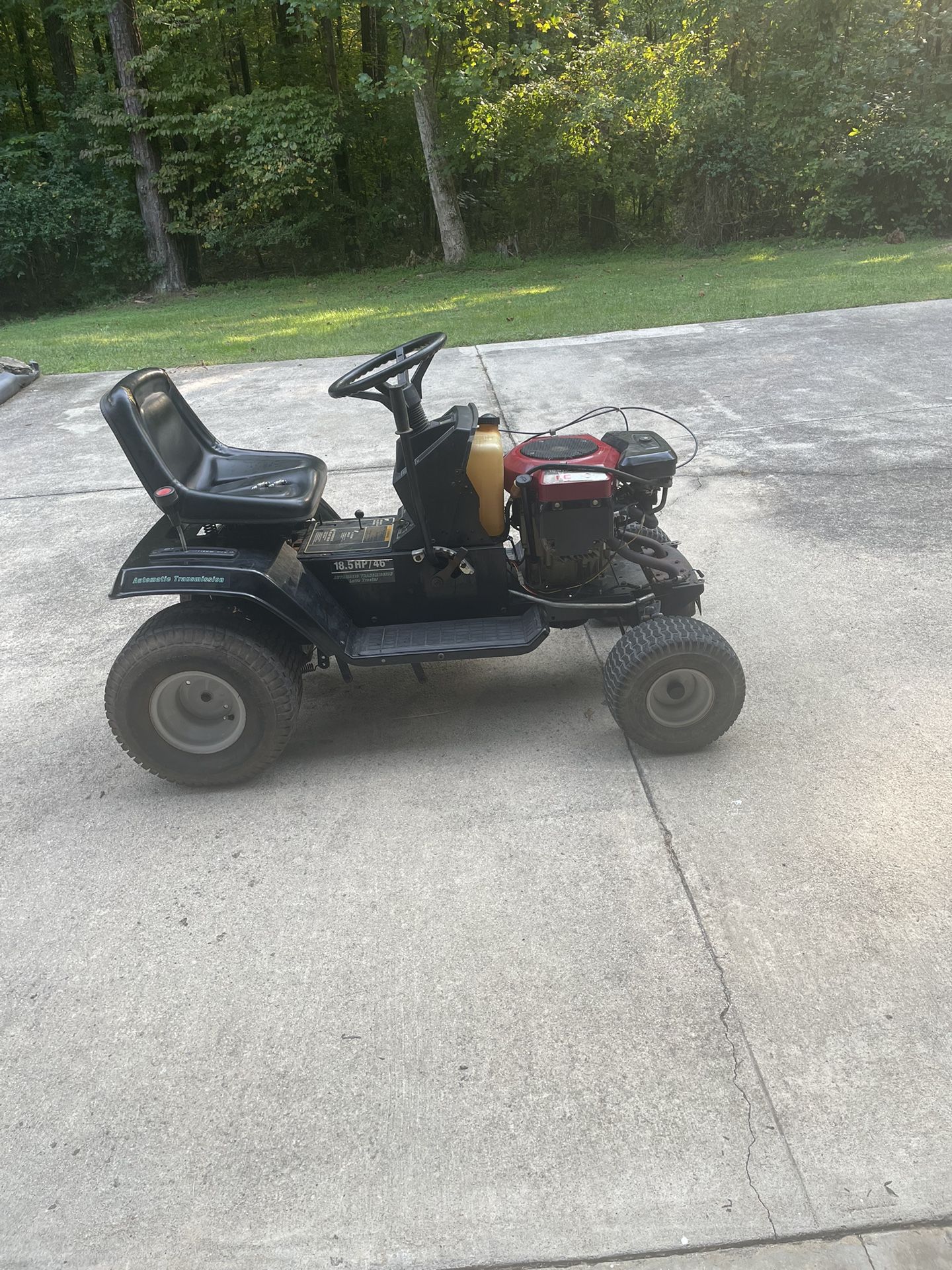 MTD Lawn Tractor By Lowes - 1997