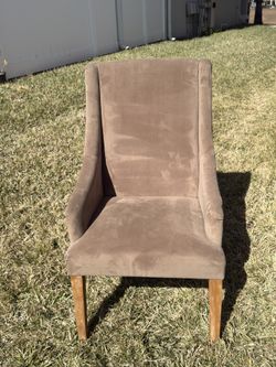 Selling beautiful suede armchair.