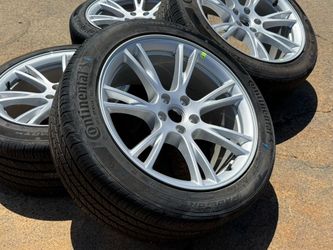 FREE DELIVERY 4x OEM 19” 2024 Tesla Model Y Gemini CONTINENTAL EV 255/45/19 95% TREAD TPMS