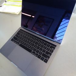 MacBook Pro A2159 ***FOR PARTS***