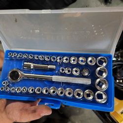Socket And Wrench Kit