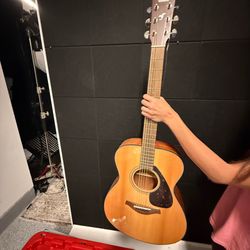Yamaha guitar