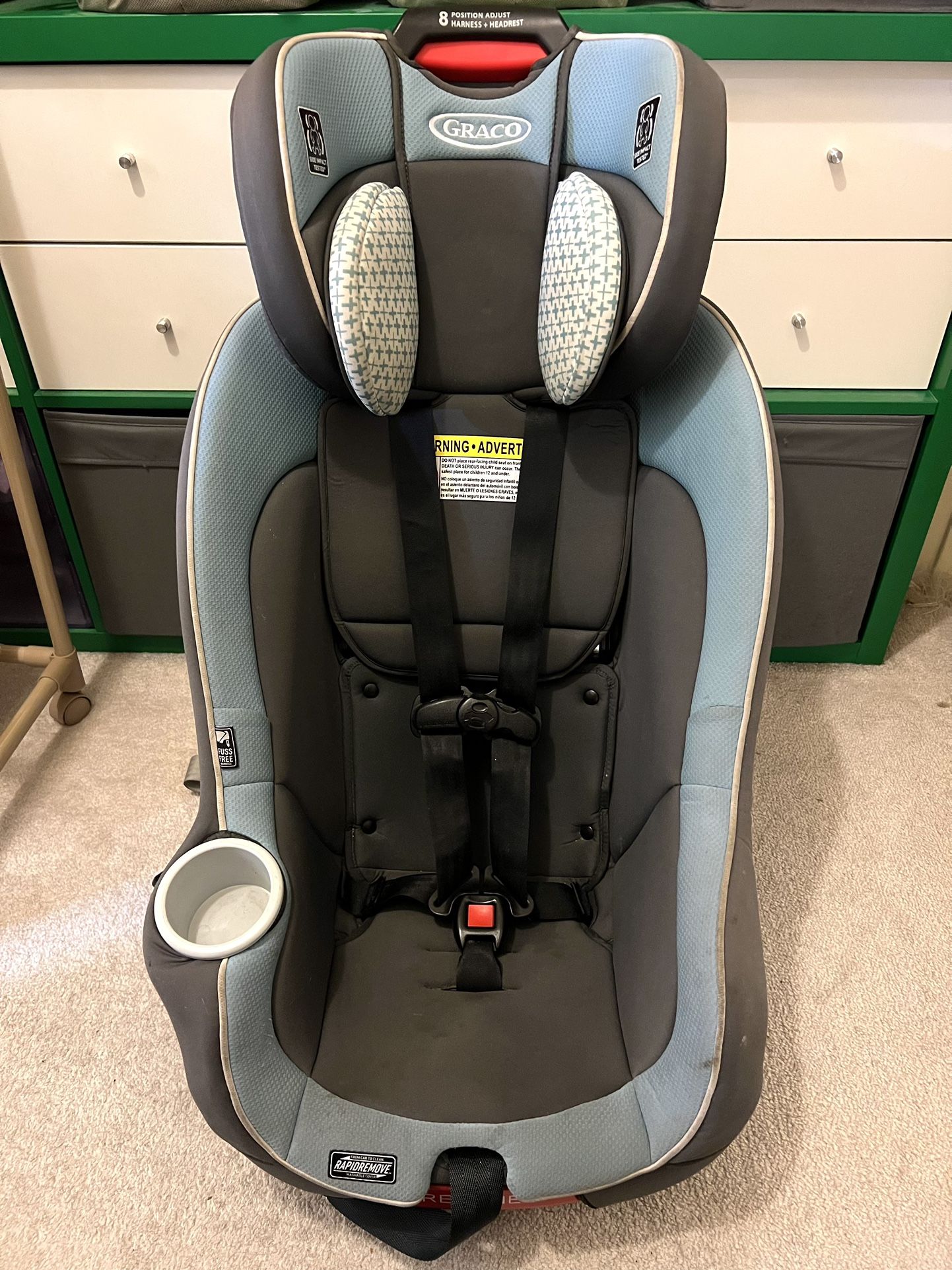 Adjusting car clearance seat straps graco