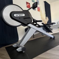 Spirit Rowing Machine - CRW800