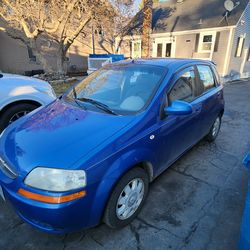 2005 chevy aveo (price negotiatable)