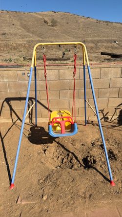 Baby swing