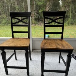 2 Solid Wood Bar/Counter Chairs – Great Condition
