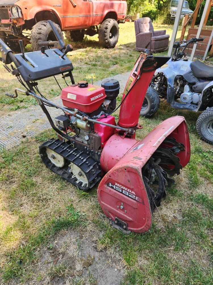 Honda Snow Blower HS 828