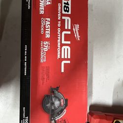 M18 FUEL 18V Lithium-Ion Cordless 7-1/4 in. Rear Handle Circular Saw (Tool-Only) 2830-20