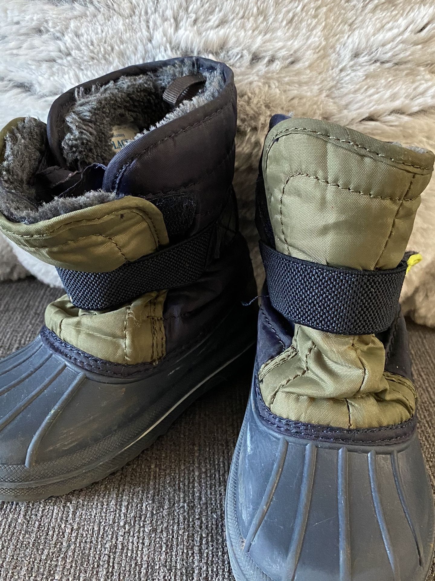 Kids Snow boots Size 7