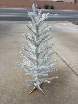 Silver Aluminum Tinsel Christmas Tree