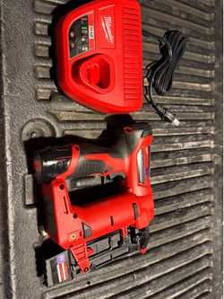 BRANDNEW M12 PIN NAILER KIT
