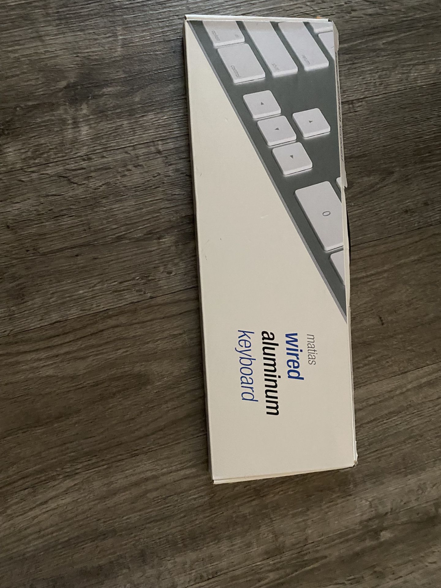 Matias Wired Aluminum Keyboard FK318S – USB – Mac Layout – Full Size with Number Pad