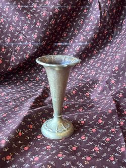 Vintage bud vase