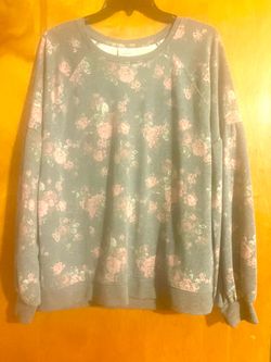 Knox Rose gray floral sweater size L