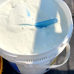 25 lbs of Refresh chlorine.