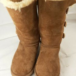 Ugg Boot Chesnut Size 3