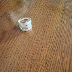 Kendra Scott Ring